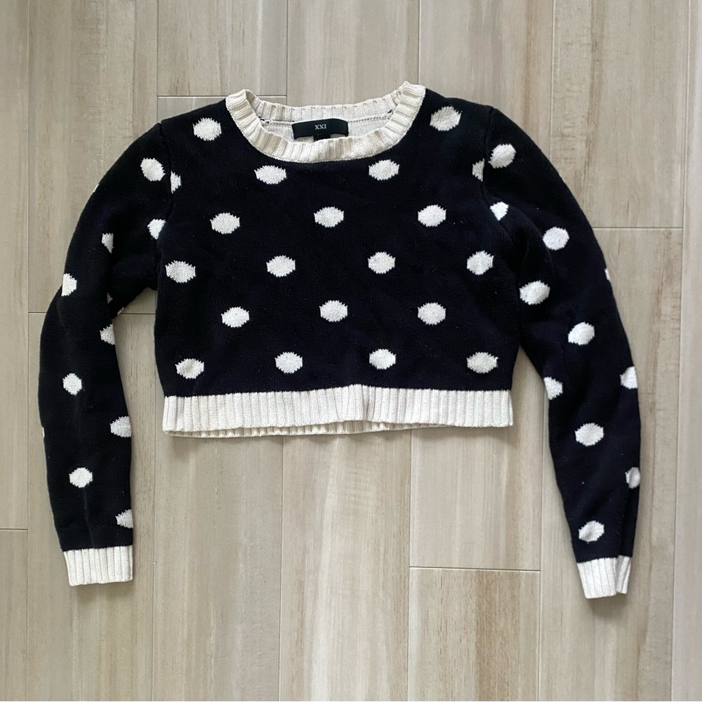 Forever 21 Black and Cream Knit Sweater